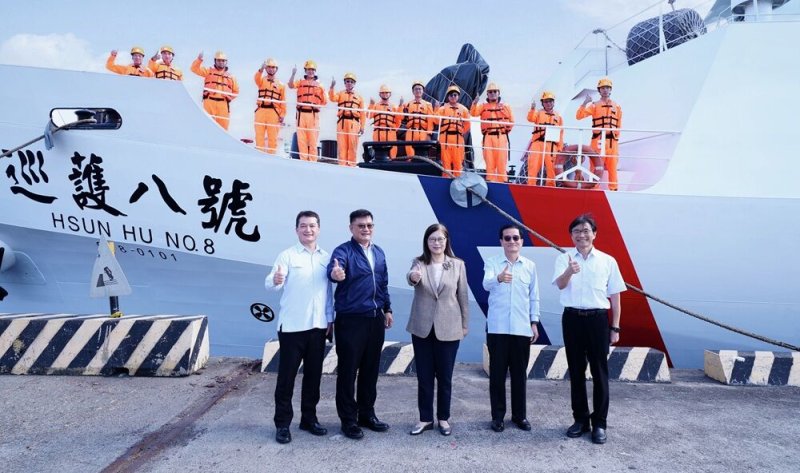 有海巡在 漁民可以安心 國家也更有力量 管碧玲迎接「巡護八號」凱旋　感謝海巡守護海上漁民!