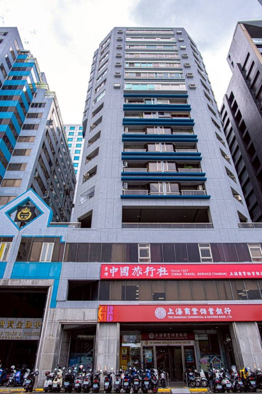高市大廈自主都市更新整建拉皮修繕工程   京典開發樹立良好示範案例