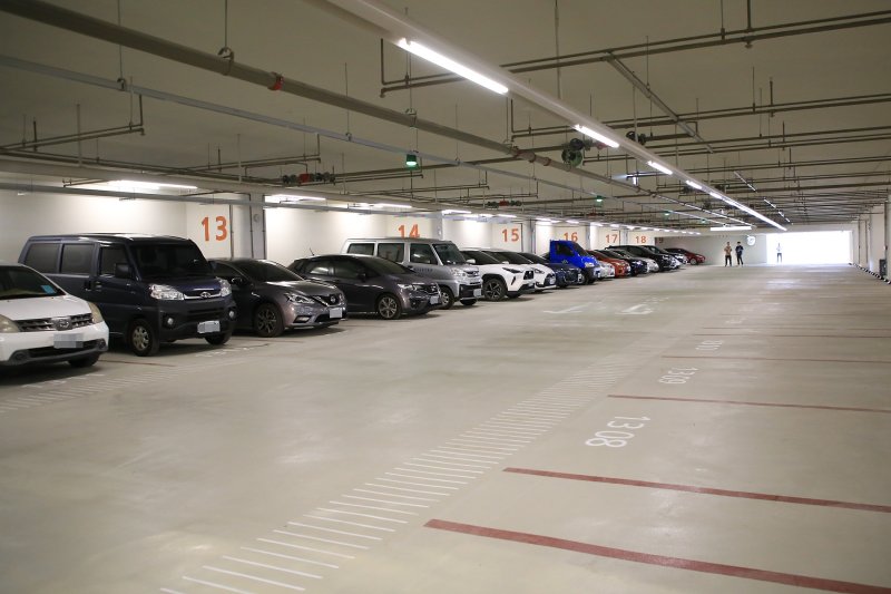 嘉北國小地下停車場正式啟用，提供218席停車位