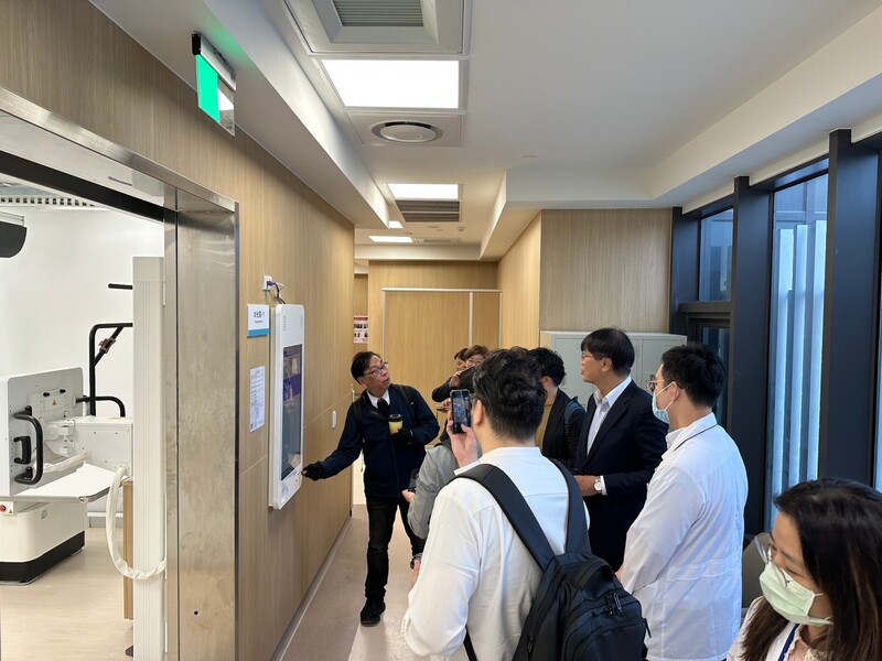 日本元氣集團欲建醫院  訪高雄秀傳學習視病猶親醫療模式   