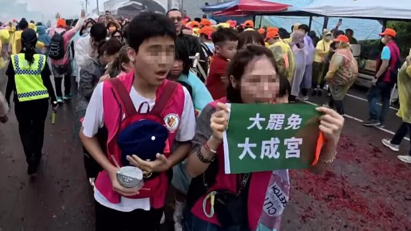 【熱搜話題】白沙屯媽祖「緊急煞車＋轉向」畫面瘋傳 網友熱議是否顯靈